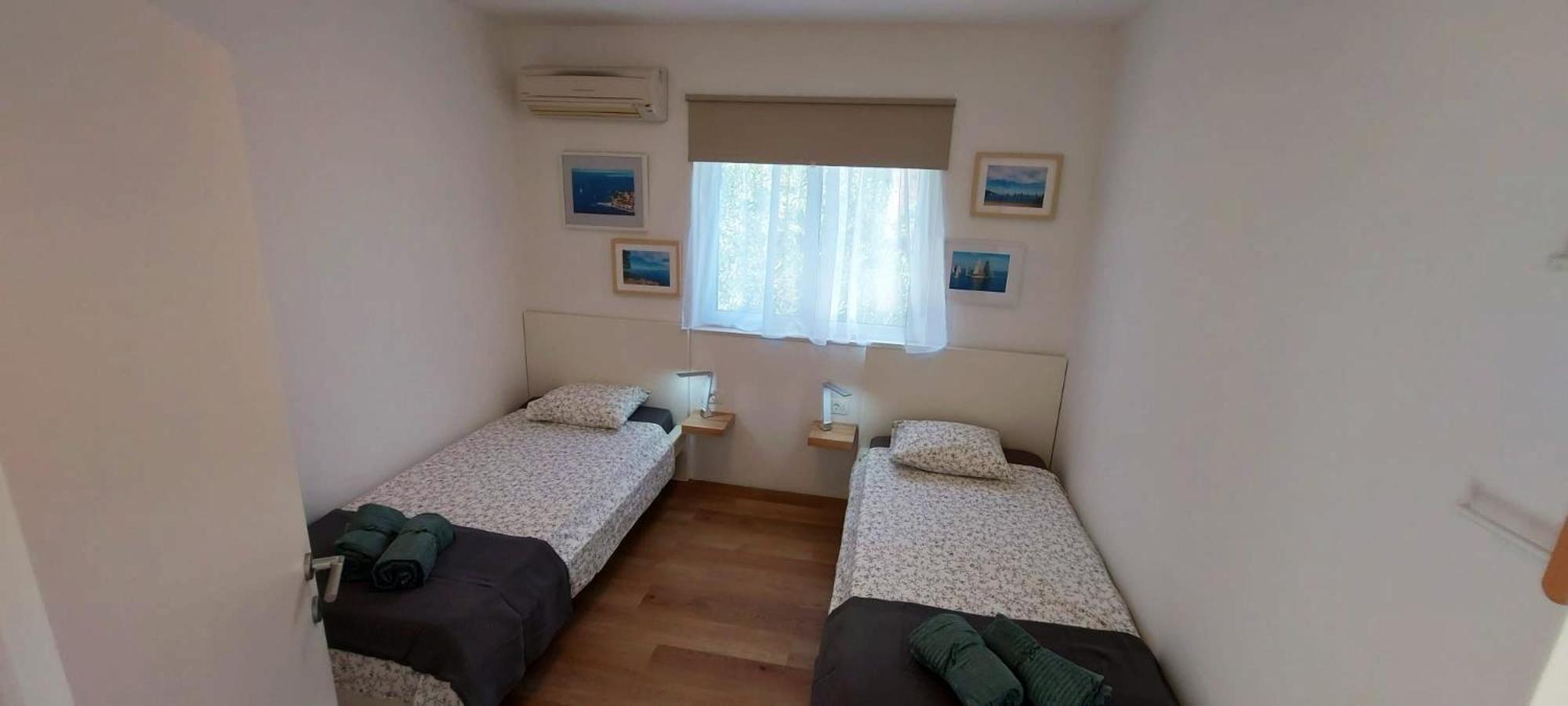 Apartman Solenta Stomorska Exterior photo